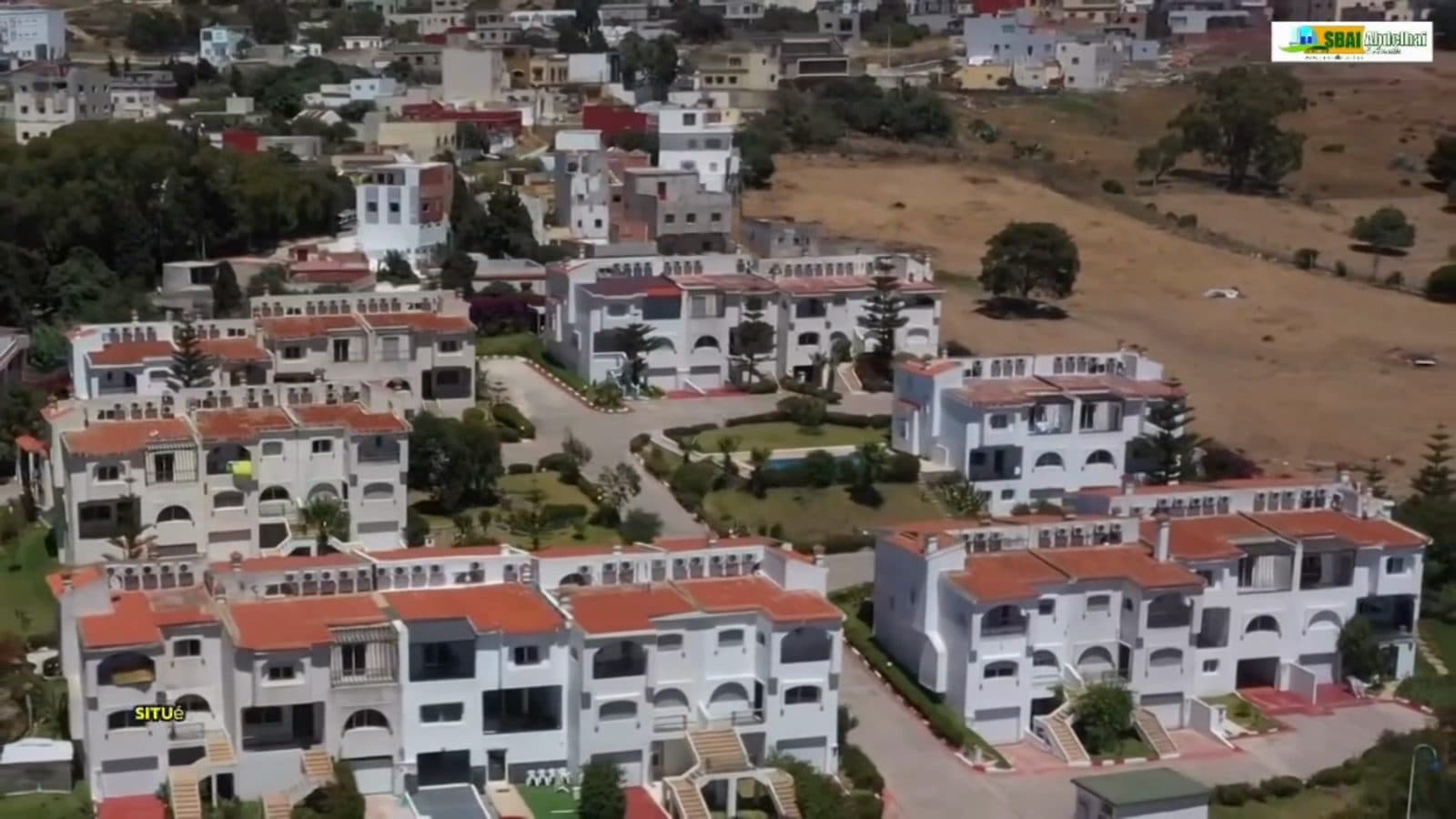 Vue aérienne des Villas de la Colline et de leurs jardins
